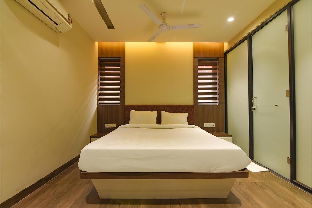 Fabhotel Eros 282 - Nr Sreebhumi Liluāh Extérieur photo