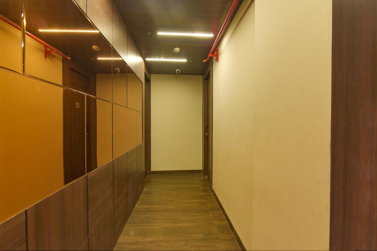 Fabhotel Eros 282 - Nr Sreebhumi Liluāh Extérieur photo
