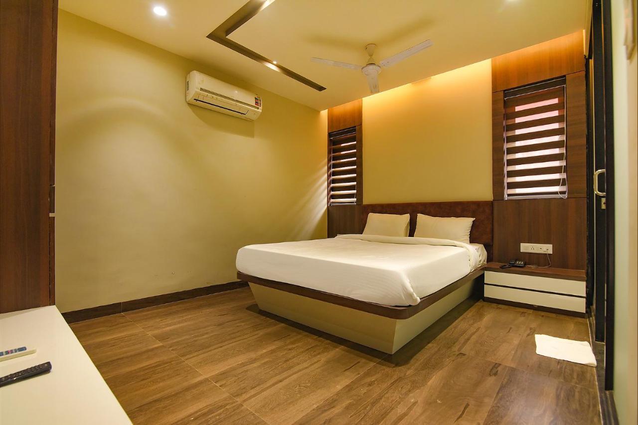 Fabhotel Eros 282 - Nr Sreebhumi Liluāh Extérieur photo